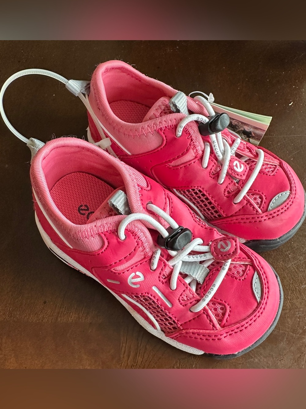 NEW‎ Ecco Toddler Pink Shoes, Size 5.5